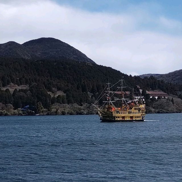 芦ノ湖の遊覧船