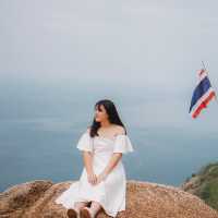 ชมวิวทะเลภูเก็ตที่  ผาหินดำ