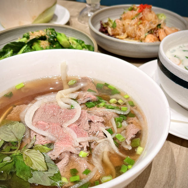 去朗豪坊睇戲前後有美食醫肚！