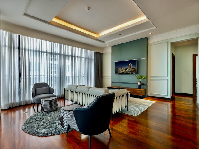 Bandara suite Silom