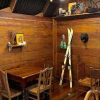 Ellen cafe house