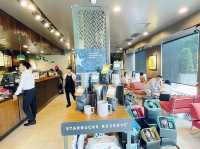 臺中西屯 店員十分親切的一間咖啡館 STARBUCKS 星巴克 (朝富門市)