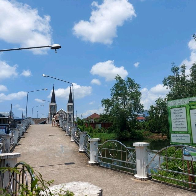 สะพานนิรมล สะพานแห่งศรัทธา ริมน้ำจันทบูร