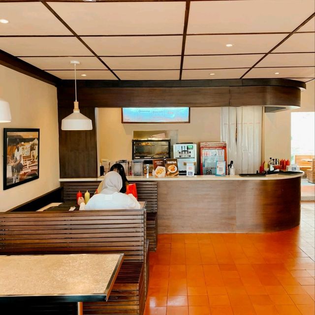 FUNKYDAK YOGYAKARTA | AMERICAN DINER CONCEPT IN YOGYAKARTA