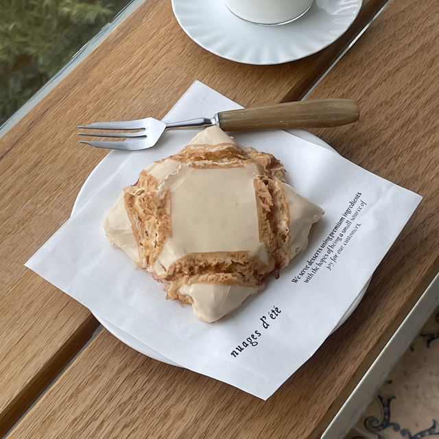 最近ヨンナムドンで1番お気に入りのカフェ"nuages" 🤎