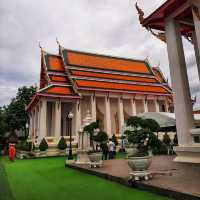 สักการะหลวงพ่อแสน และหลวงพ่อทองคำแห่งวัดหงส์ฯ