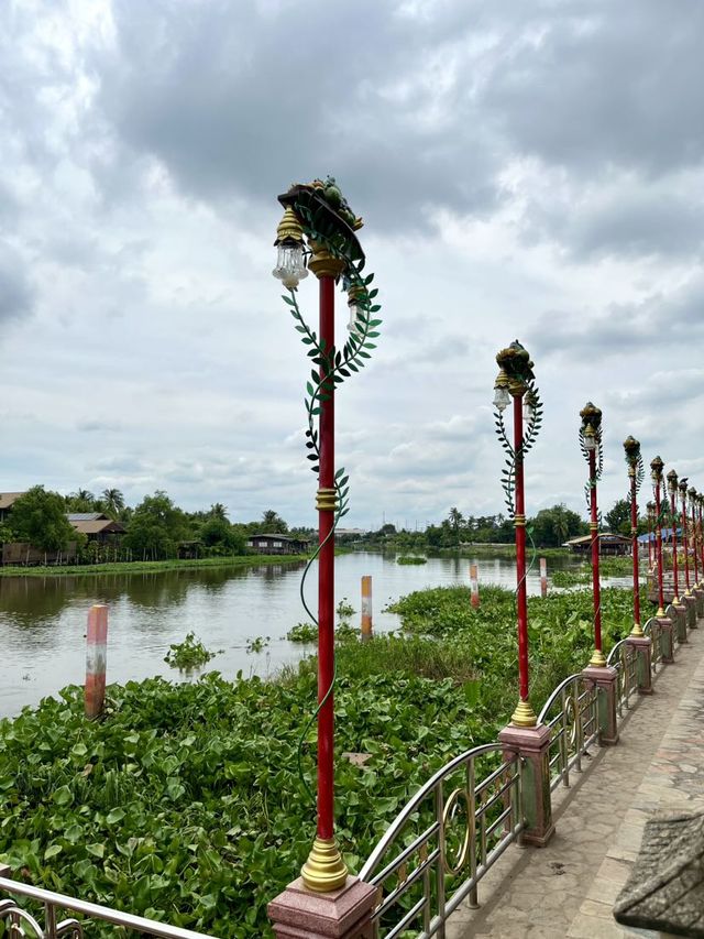 ตลาดน้ำดอนหวาย นครปฐม