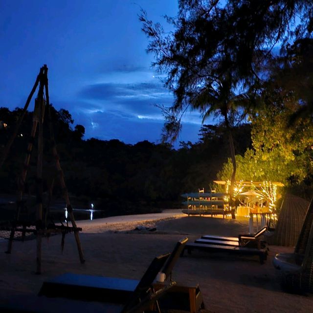 我在布吉島 塔沃恩海灘度假村的日與夜！