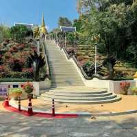 Reclining Buddha Temple (Wat Pa Phu Kon)