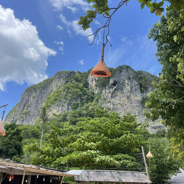 อ่าวนาง ทะเลสวย ฟ้าสวย ประทับใจ