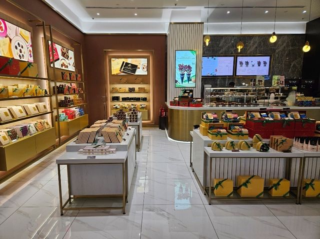 GODIVA at TRX