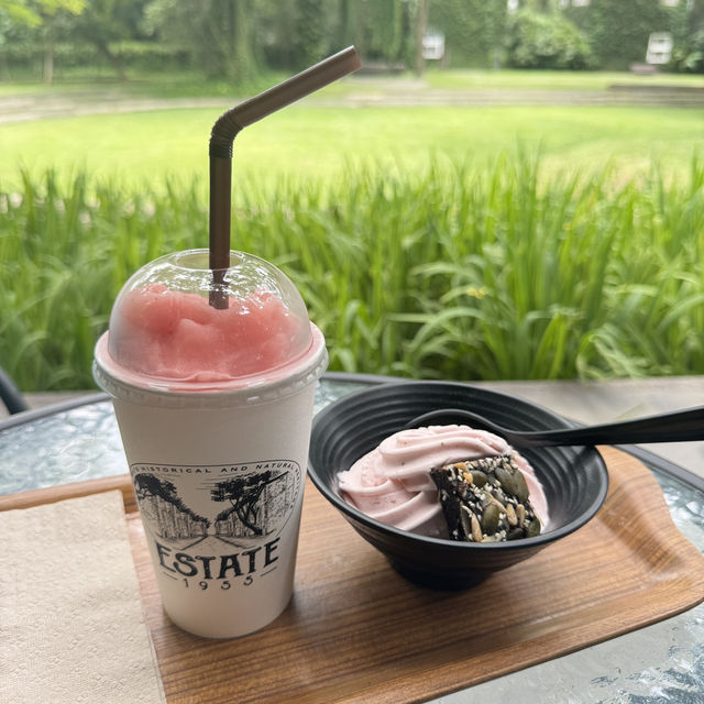 คาเฟ่โรงบ่ม เก๊าไม้ล้านนา 
