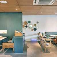 THIS CAFÉ IS RELATIVELY NEW IN SUNTER