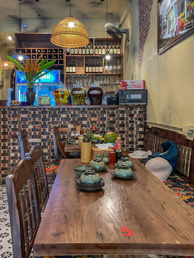 베트남 가정식 맛집으로 유명한 하노이 'Met restaurant'