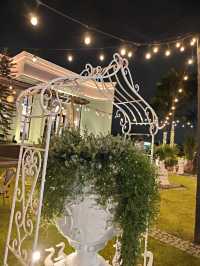 คาเฟ่สถาปัตยกรรมสวยสไตล์ตะวันตกเปิดใหม่
