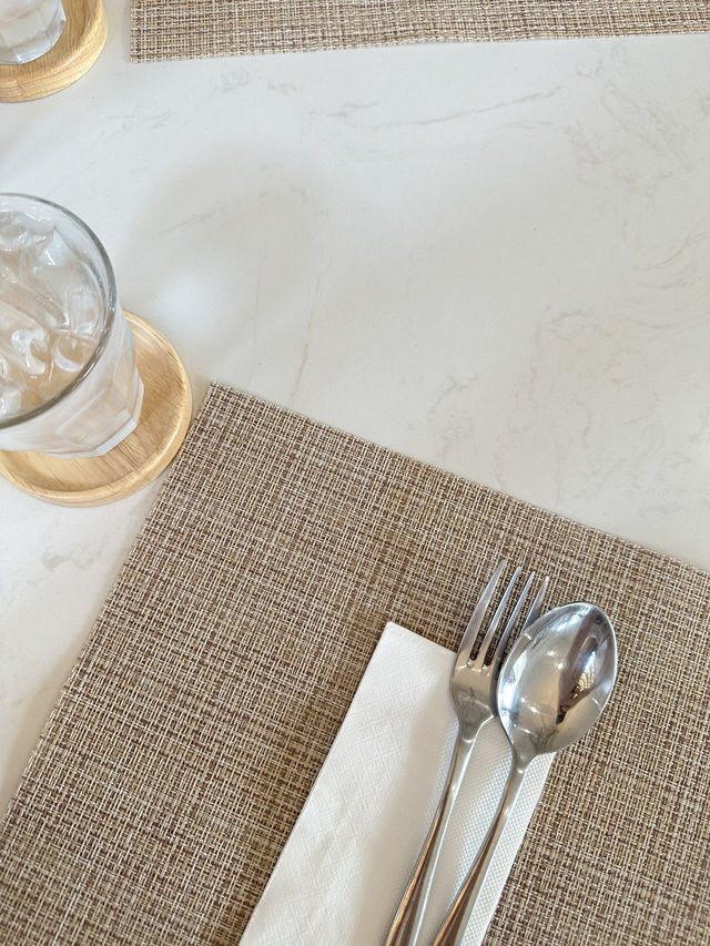 Rong Na Cafe & bistro | คาเฟ่สระบุรี