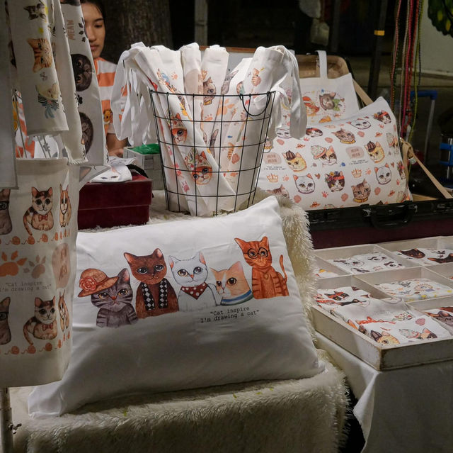 ไปเที่ยวตลาดสุดชิค ที่หัวหินกัน 📍🧡