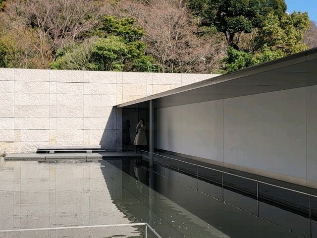 禪意宅寂之美-鈴木大拙館