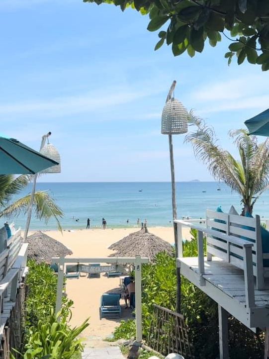 ร้านริมทะเล ที่ Hoi An ที่ทั้ง vibes ดีและอร่อย
