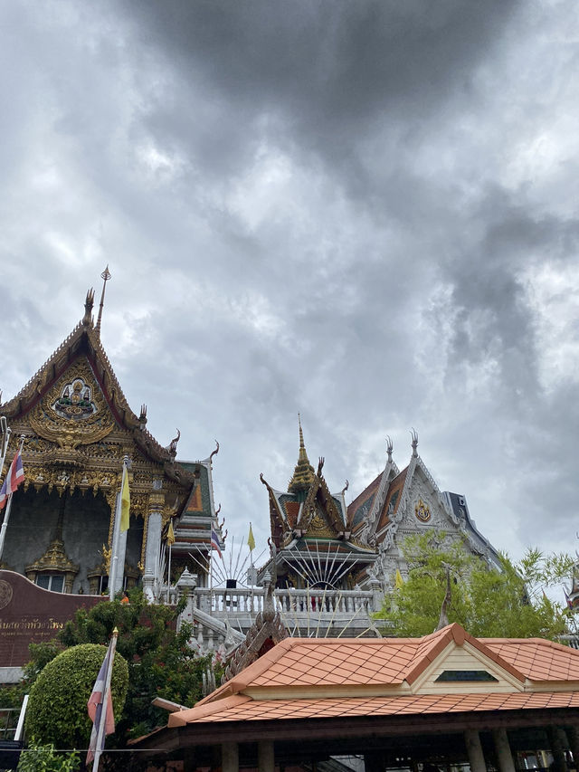เที่ยววัดหัวลำโพง 1 วัน