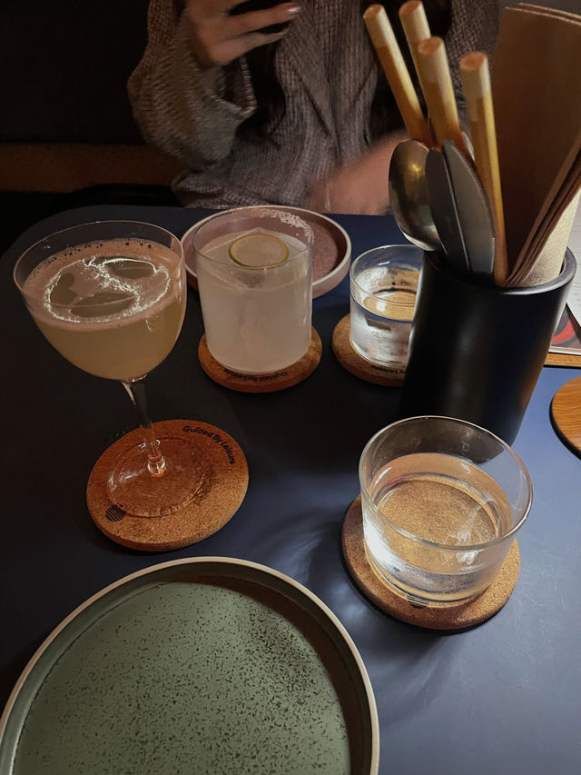 Offtrack cocktails bar,Singapore 🍸