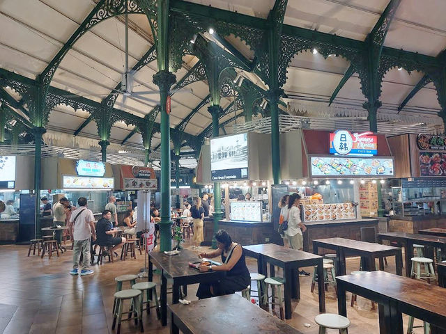 Enjoy delicious food at Lau Pat Sa