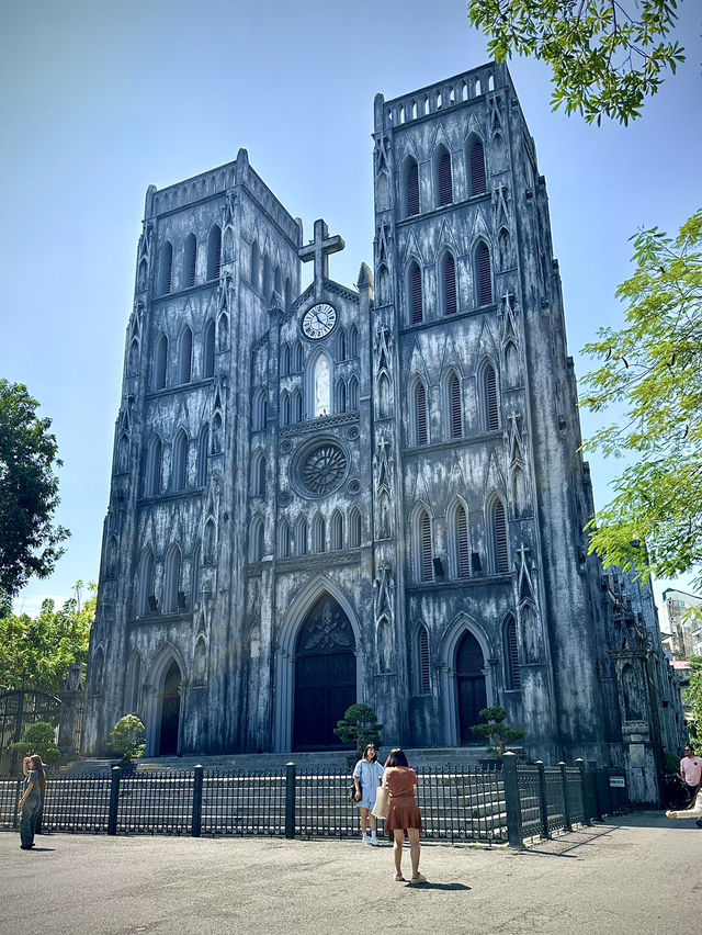 โบสถ์คาทอลิก ⛪️ เก่าแก่&สวยเด่นที่สุดในฮานอย