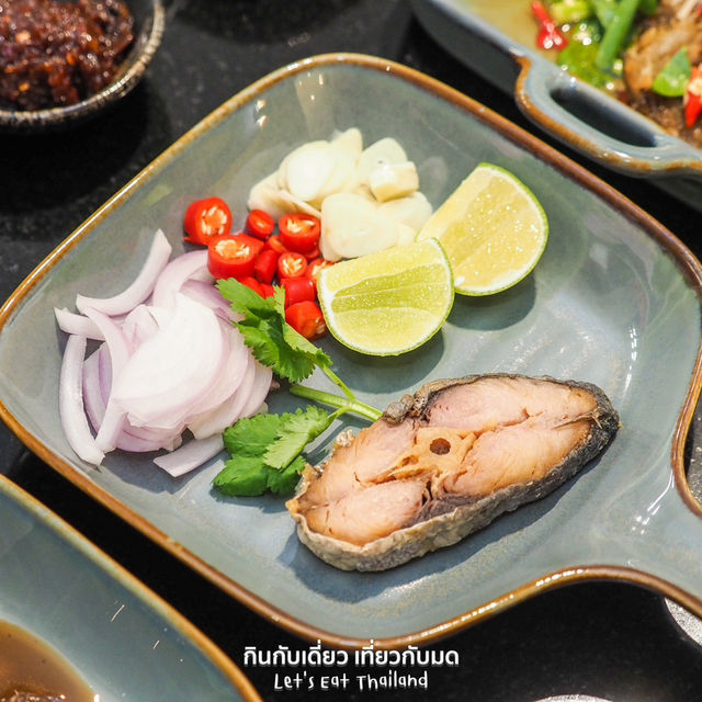 บุฟเฟ่ต์ข้าวต้ม+กุ้งเผา ทองหล่อ