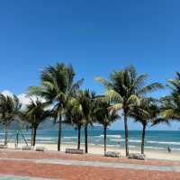 A Day at My Khe Beach, Da Nang