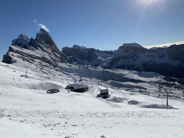 A Snowy Surprise at Seceda: Autumn Bliss in the Dolomites 