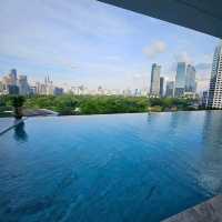 รีวิว  Dusit Thani Bangkok  