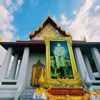 泰國曼谷著名皇家古跡寺廟景點:Wat Krua Wan Worawiharn，建築華麗雄偉，適合打卡拍照📸