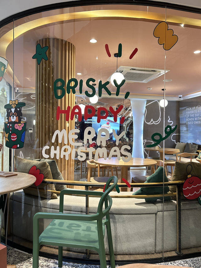 เช็คอินคาเฟ่คริสต์มาส BITE AND BOND เสาชิงช้า 🎄