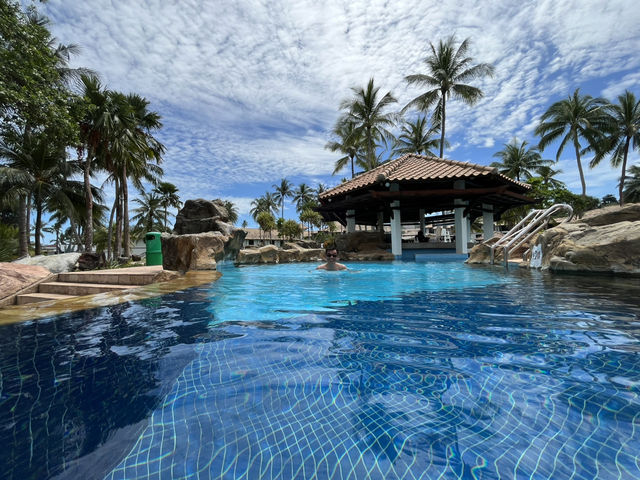 Bintan Resorts - Mainly for Tourist 