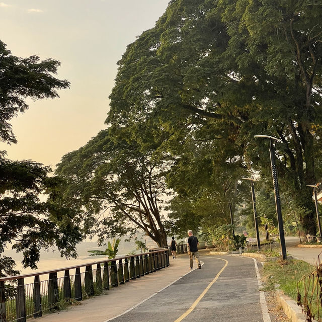 เชียงของเมืองสงบเหมาะแก่การพักผ่อน