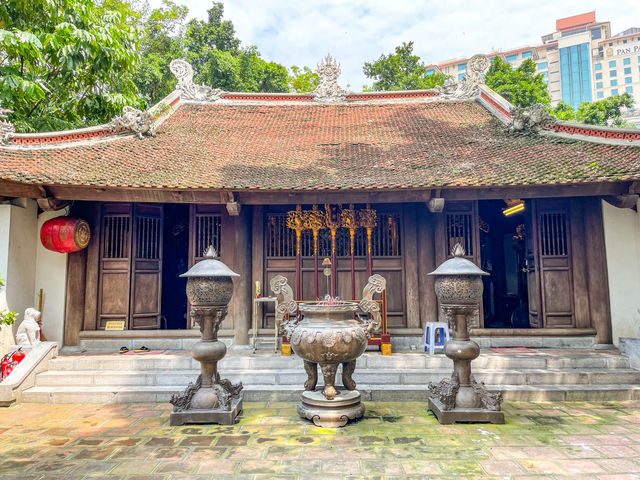 Đền Thủy Trung Tiên...하노이