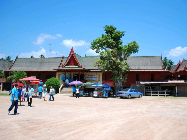 วัดจันทร์เจริญสุข ไหว้พระสมุทรสงคราม 