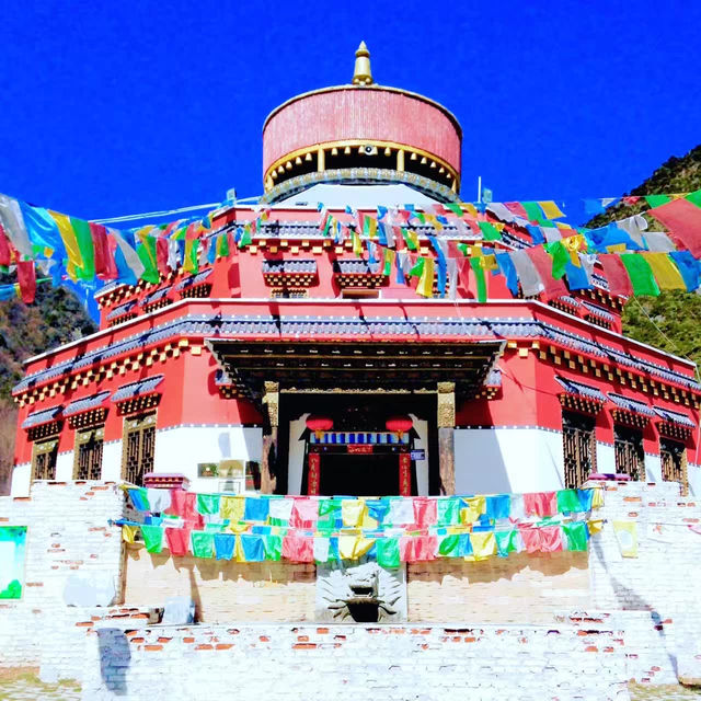 Meili Snow Mountain: The Majestic Crown of Yunnan