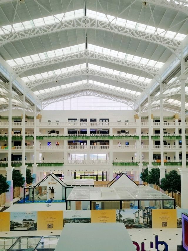 🤍 새하얀 화이트톤의 세련된 쇼핑몰 🛍️