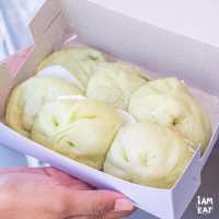 ซาลาเปาใบเตยเจ้าเก่าแก่ย่านโชคชัยสี่