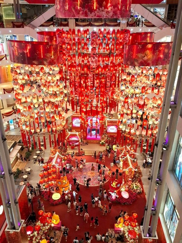 GONG XI, GONG XI ! FIERY RED FESTIVE VIBES IN PAVILLION MALL