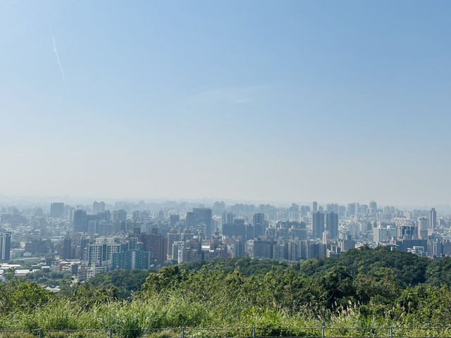 虎頭山環保公園～金屬飛機