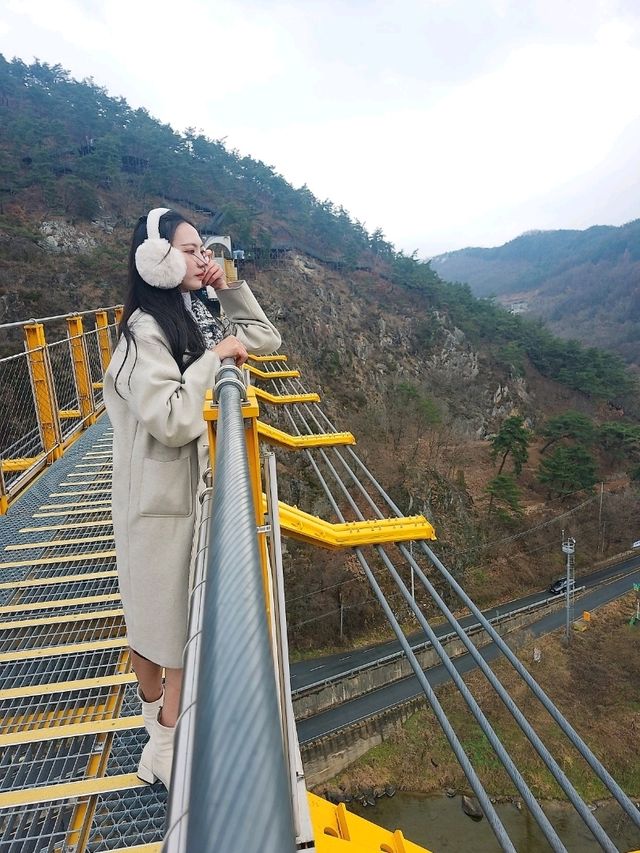 錦山月靈山吊橋