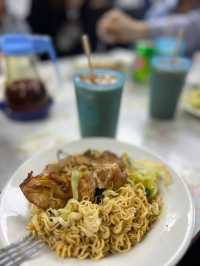 Lan Fong Yuen — A World Famous Bowl of Brothless Chicken Ramen 