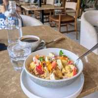 a comfortable budget stay in ubud