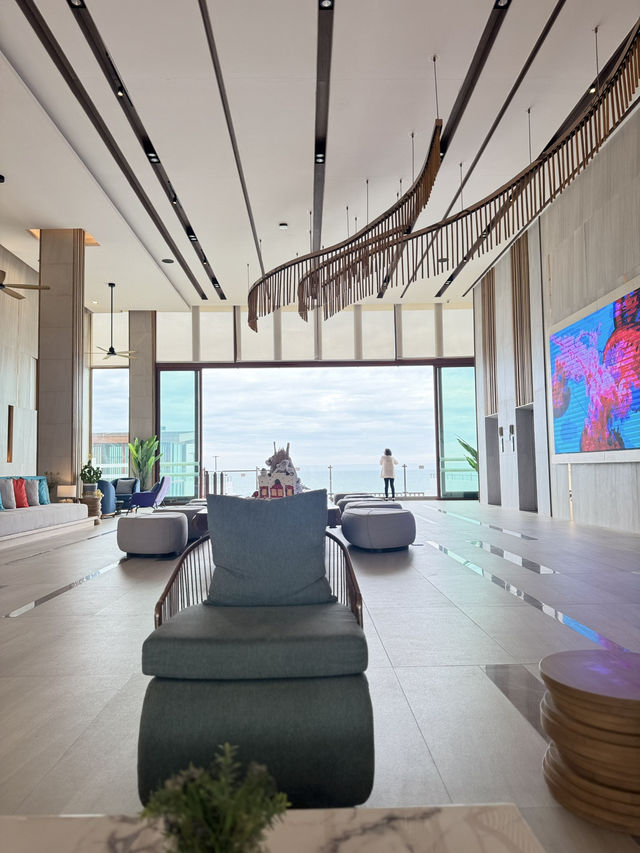 โรงแรมติดทะเลใหม่ Eastin Resort Rayong