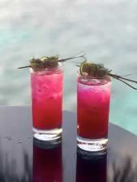 Spring in the Maldives: Mocktails by the Pool at WET