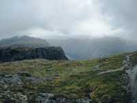 【ノルウェー】絶景すぎる断崖！奇跡の岩・トロルトゥンガ🏔️✨