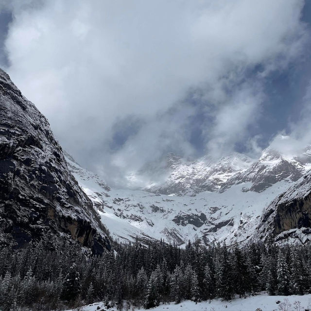 A Winter Wonderland: Mount Siguniang in Winter
