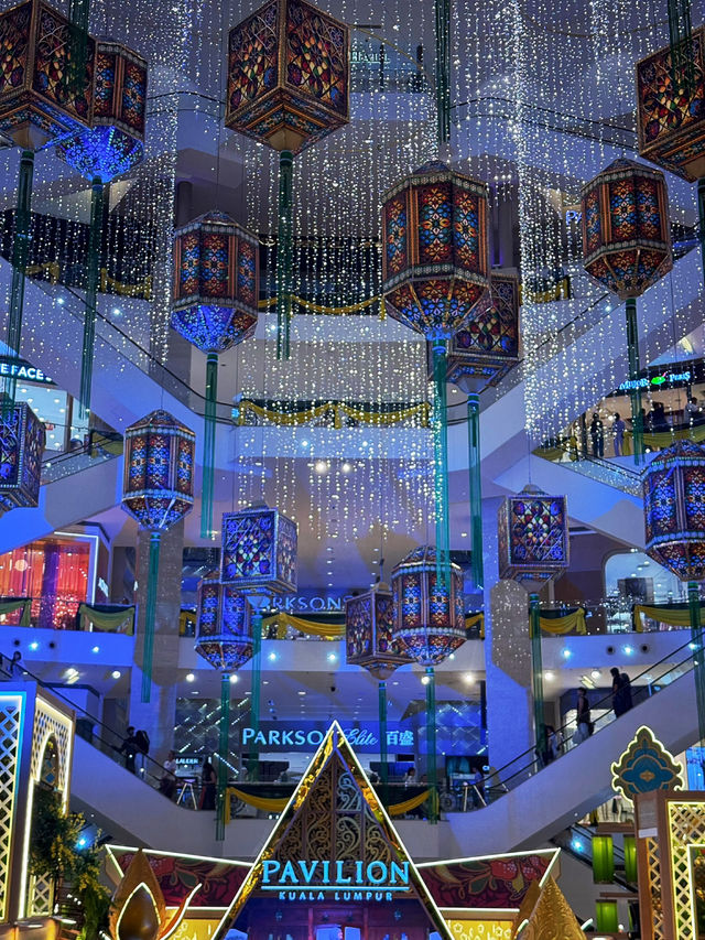 Pavillion KL turned Kampung?!